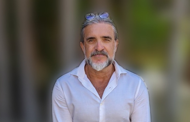 Hans Guenther, Founder